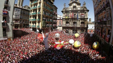 Pamplona da comienzo a los Sanfermines de 2016 con el tradicional chupinazo