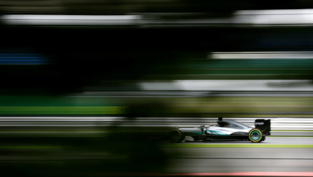 Hamilton rueda por Gran Breta&ntilde;a