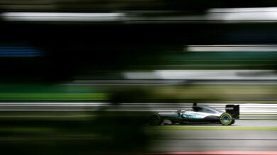 Hamilton lidera los Libres 3 de Gran Bretaña con Alonso séptimo y Sainz décimo