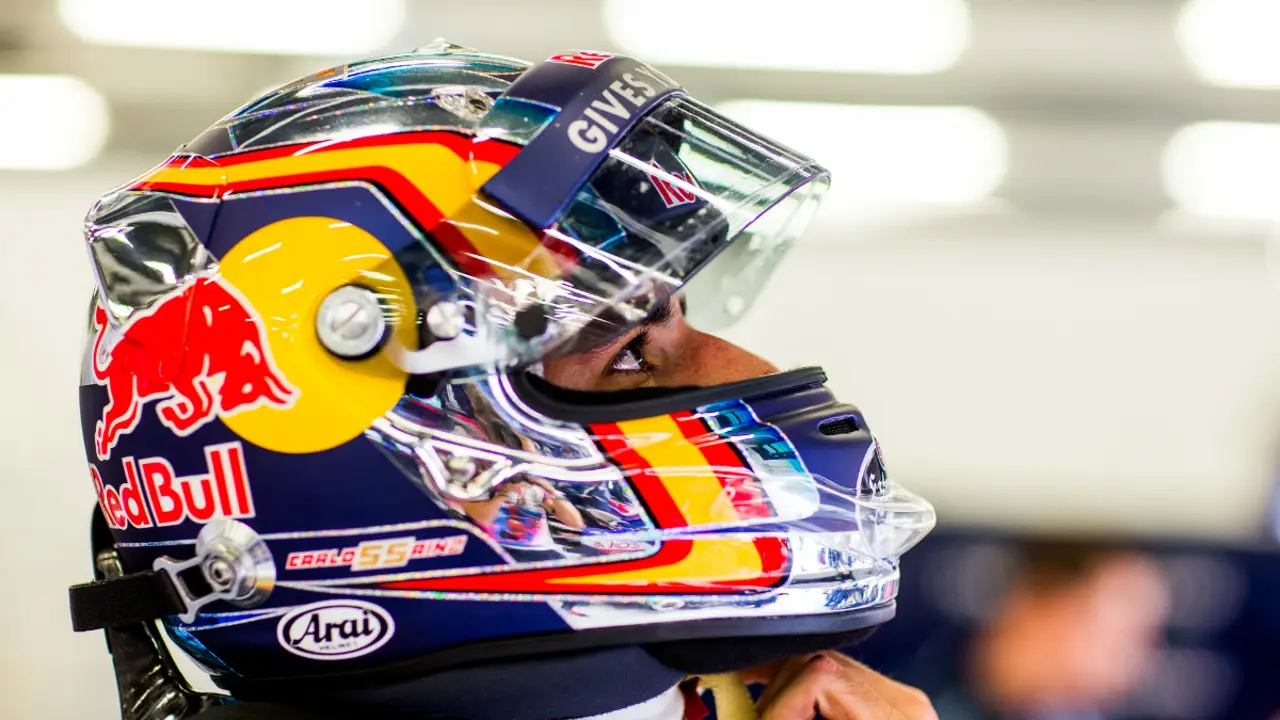 Sainz luce su casco