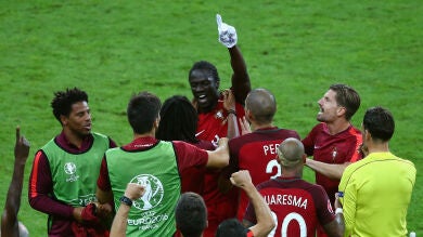 Portugal logra su primera Eurocopa y se convierte en el décimo campeón