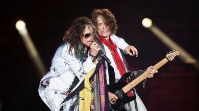 El guitarrista de Aerosmith se desmaya en pleno concierto en Nueva York