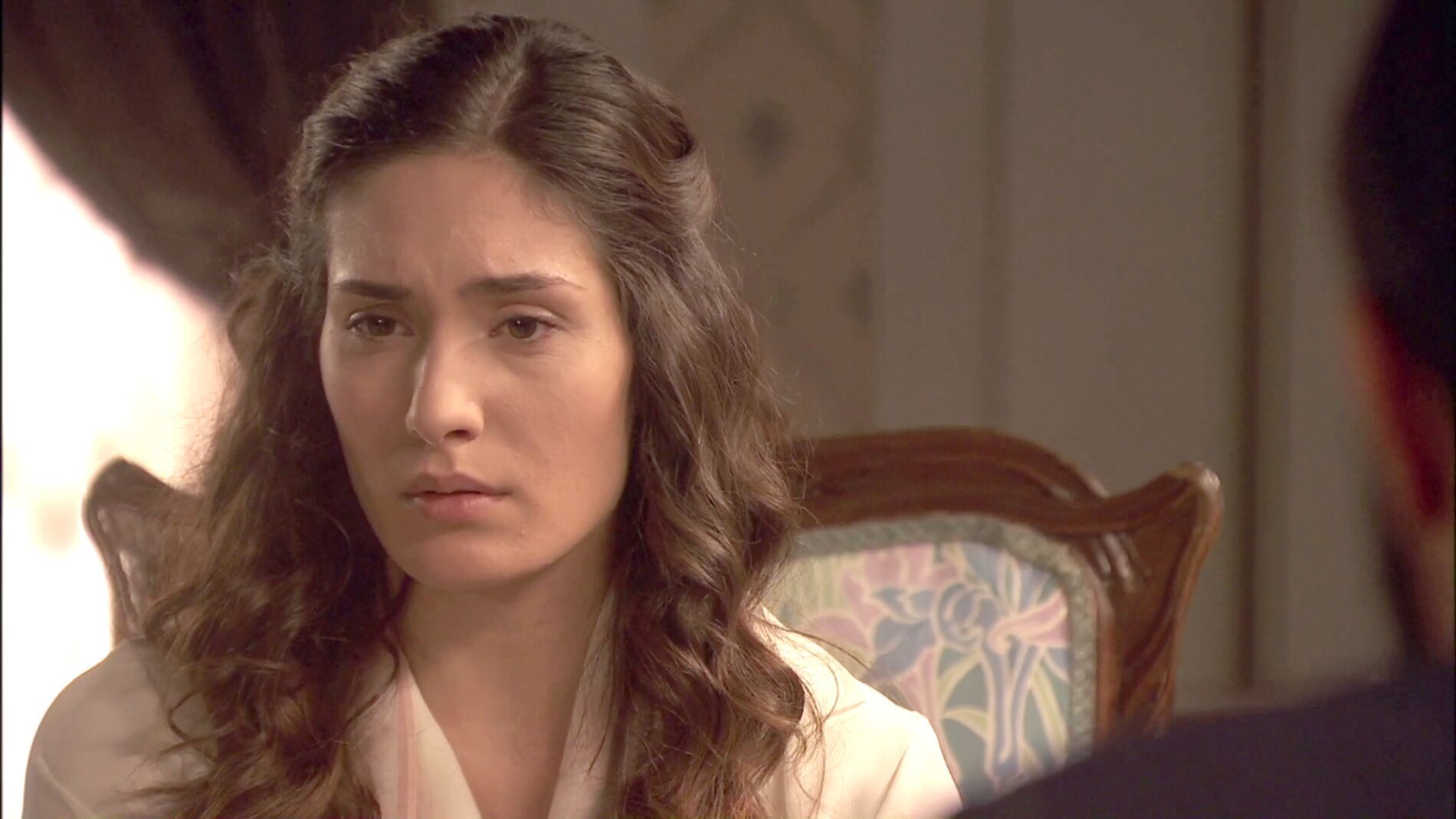  Camila, obligada a acusar a Hernando 