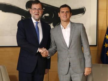 Rajoy y Rivera en su encuentro en el Congreso
