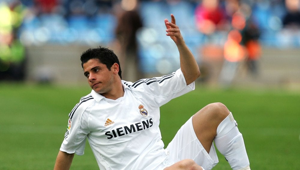 Cicinho en su etapa en el Real Madrid