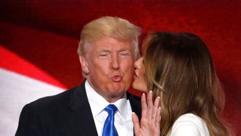 Donald Trump y su esposa