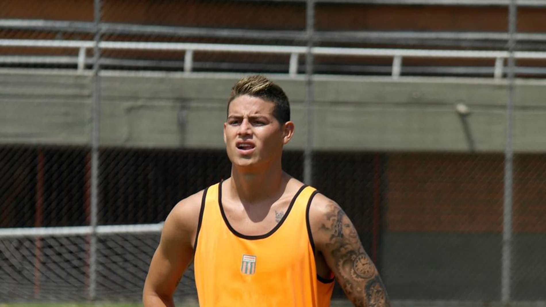 James Rodríguez, entrenando con el Envigrado James Rodríguez, entrenando con el Envigrado