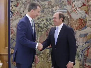 El Rey recibe a García Escudero en la Zarzuela El Rey recibe a García Escudero en la Zarzuela