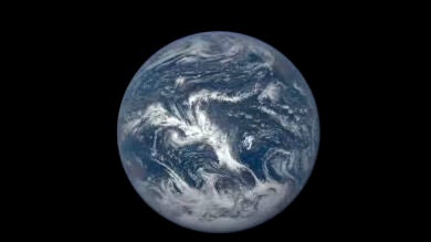 La NASA difunde un vídeo que muestra el lado iluminado de la Tierra a lo largo de un año completo