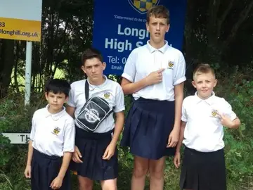 Niños con falda Niños con falda