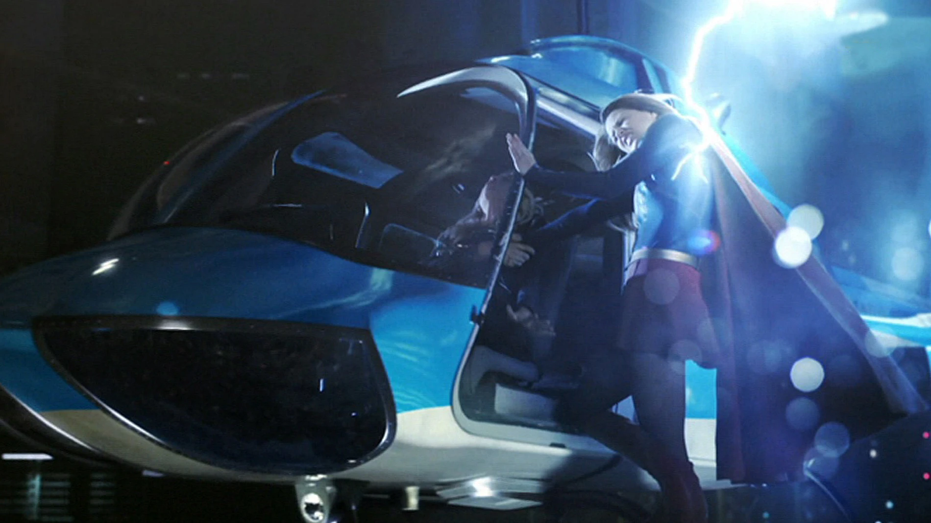 'Supergirl' desata su poder para salvar National City de una tormenta eléctrica