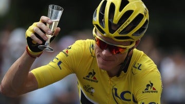 Froome conquista el Tour de Francia por tercera vez