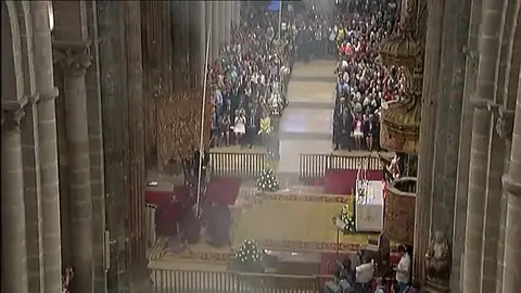 Frame 67.82528 de: El arzobispo de Santiago, Julián Barrio, apuesta por la fe para erradicar las causas del terrorismo Frame 67.82528 de: El arzobispo de Santiago, Julián Barrio, apuesta por la fe para erradicar las causas del terrorismo