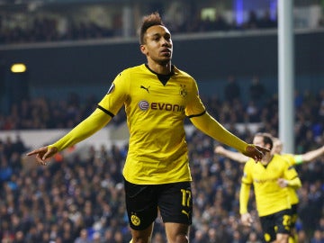 Aubameyang celebra un gol con el Borussia Dortmund