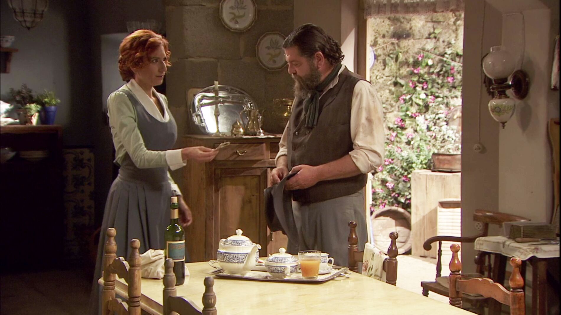 Fe le devuelve el dinero a Mauricio