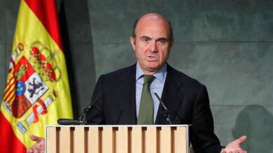 De Guindos explica este lunes ante el Eurogrupo cómo el Gobierno ajustará las 5.500 millones de euros que exige Bruselas