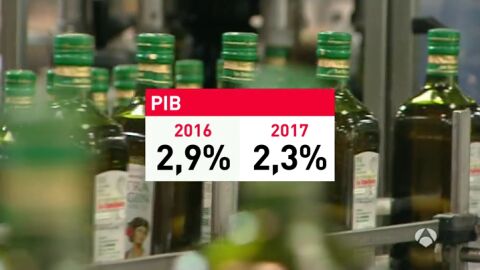 Frame 28.601379 de: El gobierno espera que se creen 900.000 puestos de trabajo hasta 2017