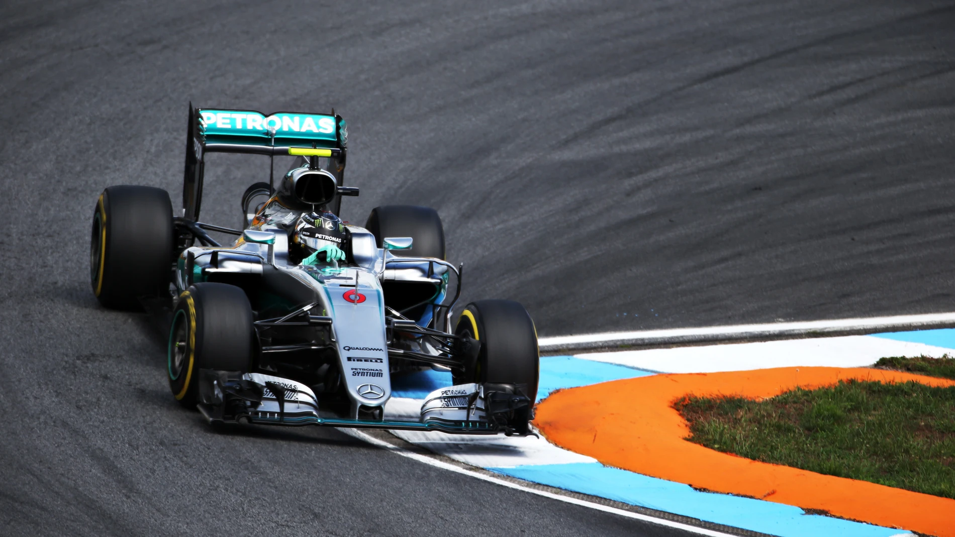 Nico Rosberg pilota del Mercedes en Hockenheim