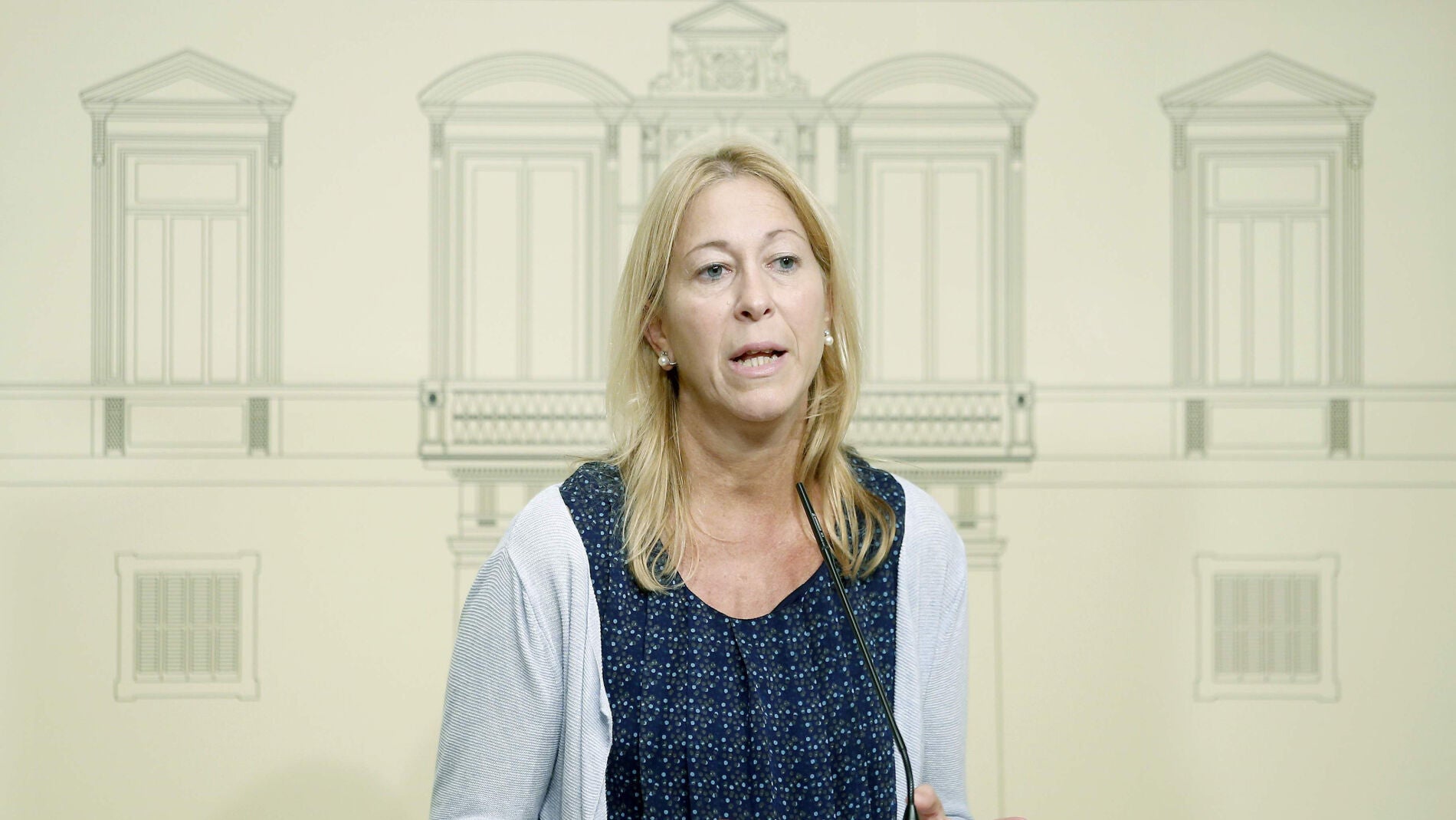 Neus Munt&eacute;, consejera del Gobierno catal&aacute;n