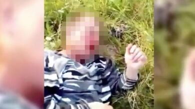 Graban cómo le dan una paliza a un pedófilo y regresan al día siguiente para matarlo