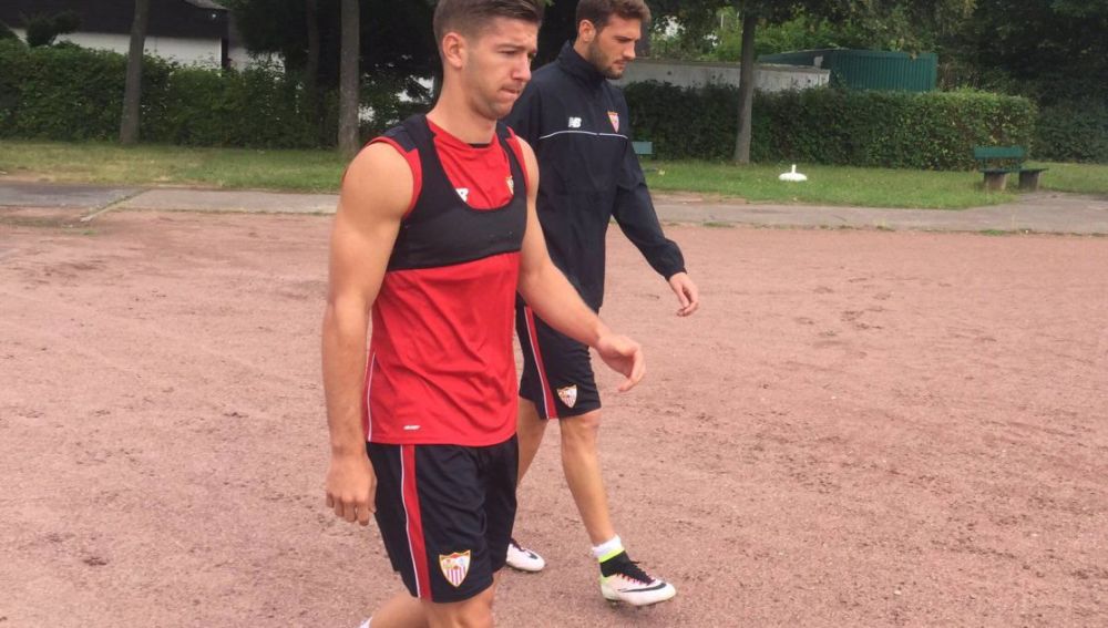 Vietto se entrena con el Sevilla