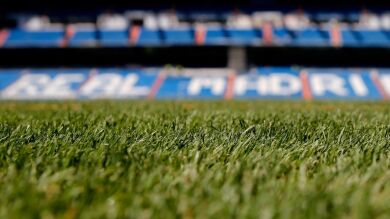 El Santiago Bernabéu estrenará césped esta temporada