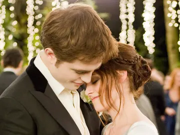 Bella y Edward en 'Crepúsculo' Bella y Edward en 'Crepúsculo'