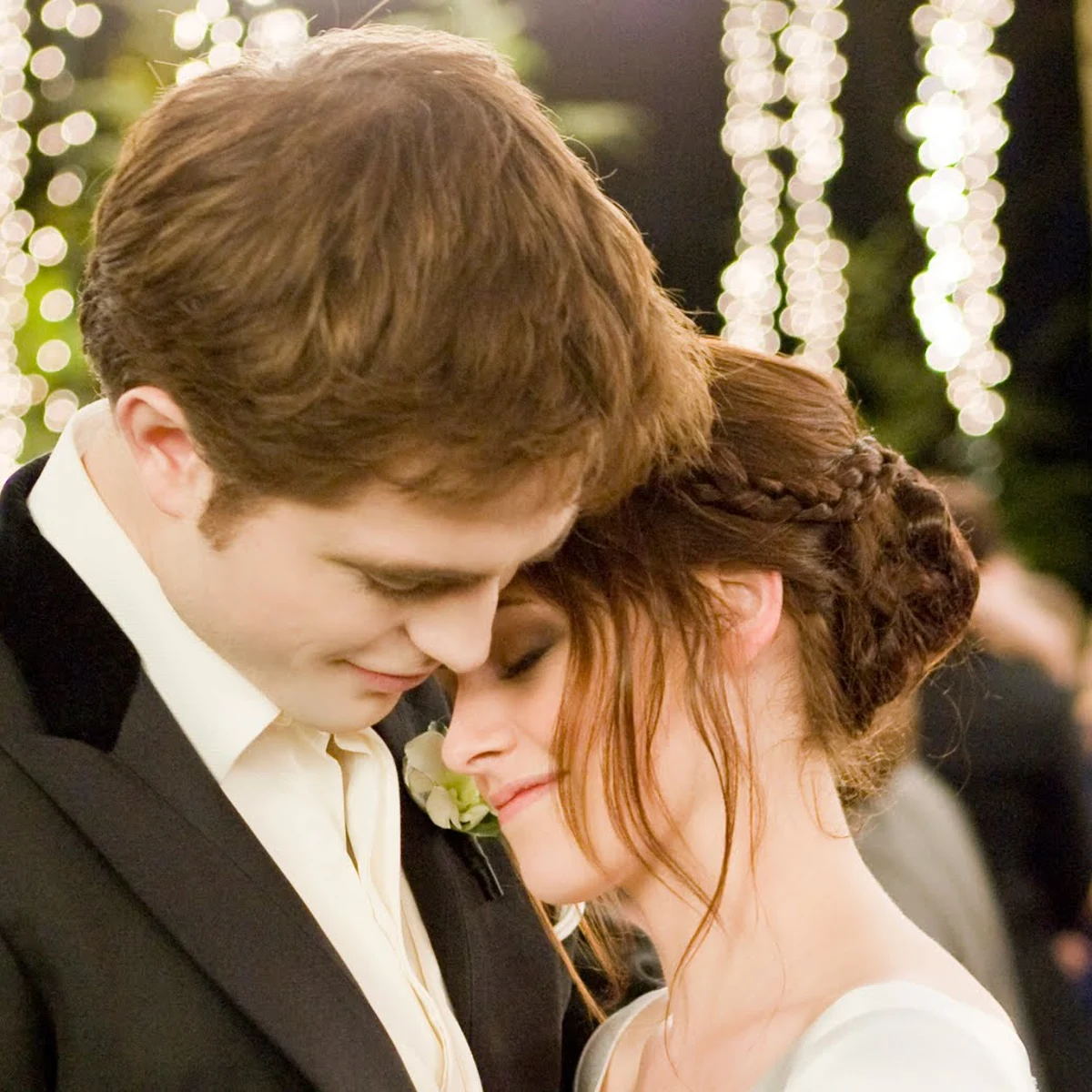 Crepúsculo' cumple 10 años: Las 10 frases más románticas de la historia de  Bella y Edward - Vídeo
