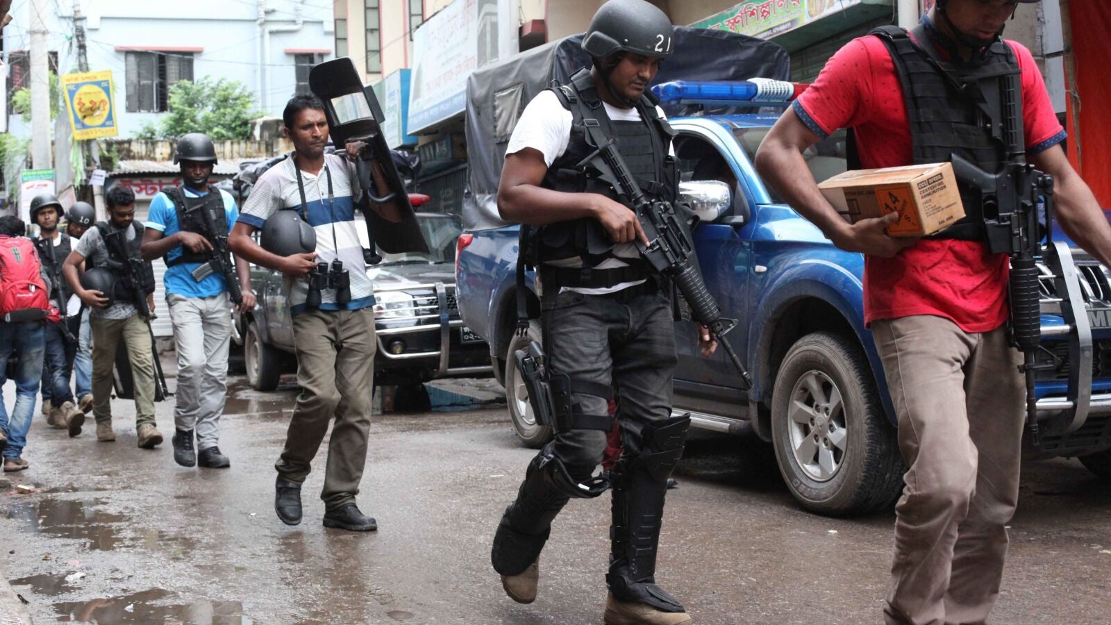 Bangladesh bloquea los servicios de Internet y telefonía ante un posible ataque yihadista