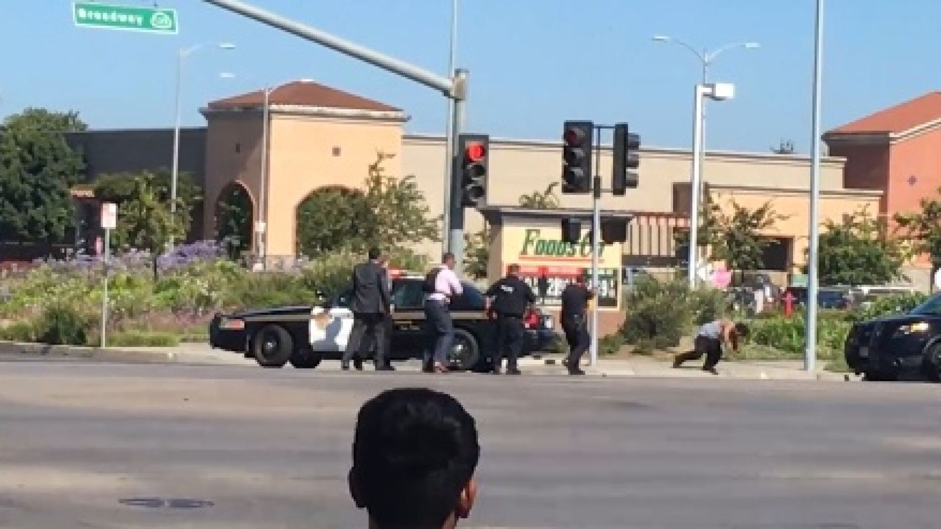 Momento del tiroteo que acaba con la vida de Gaona