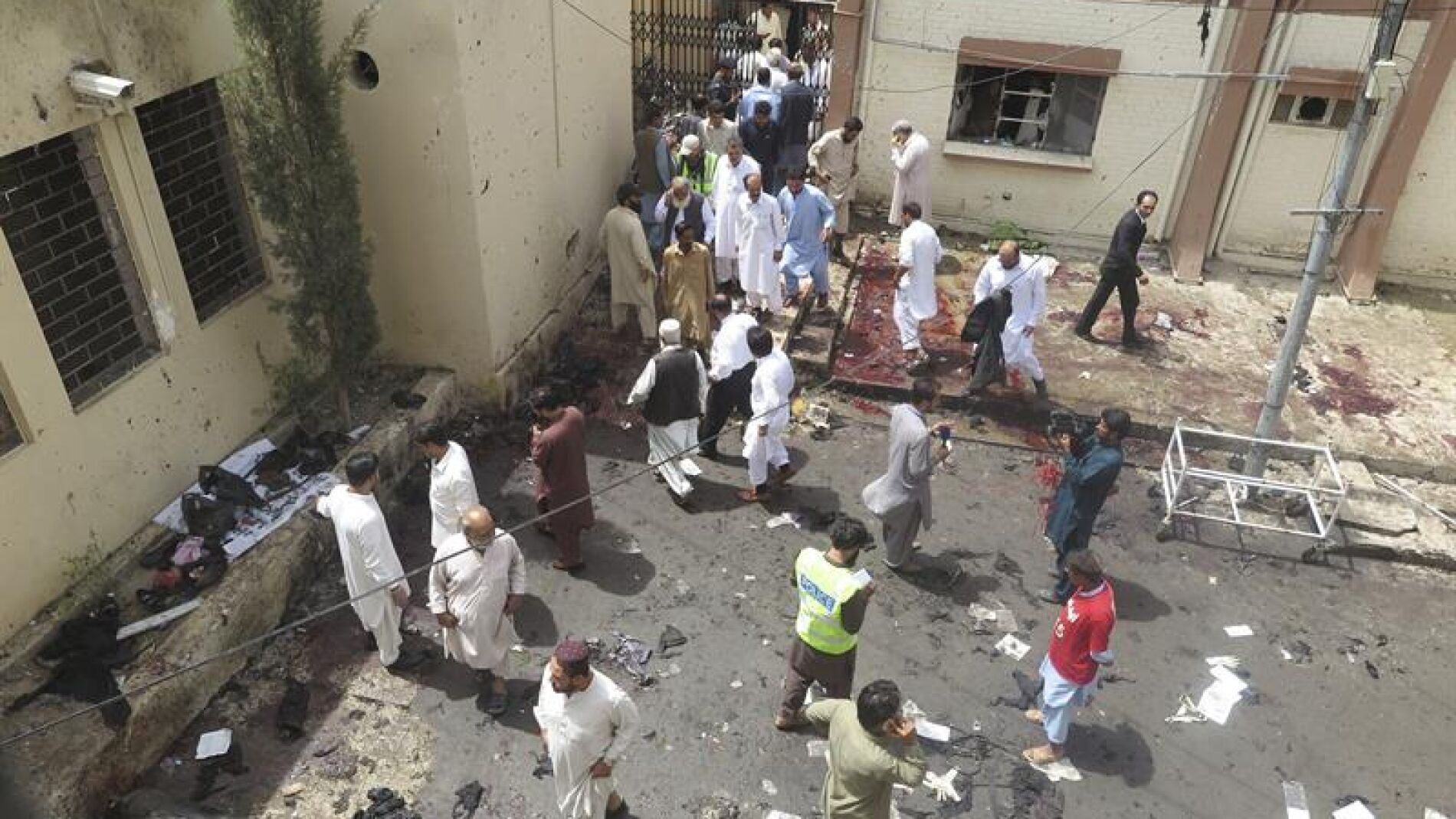 Atentado en un hospital en Pakist&aacute;n