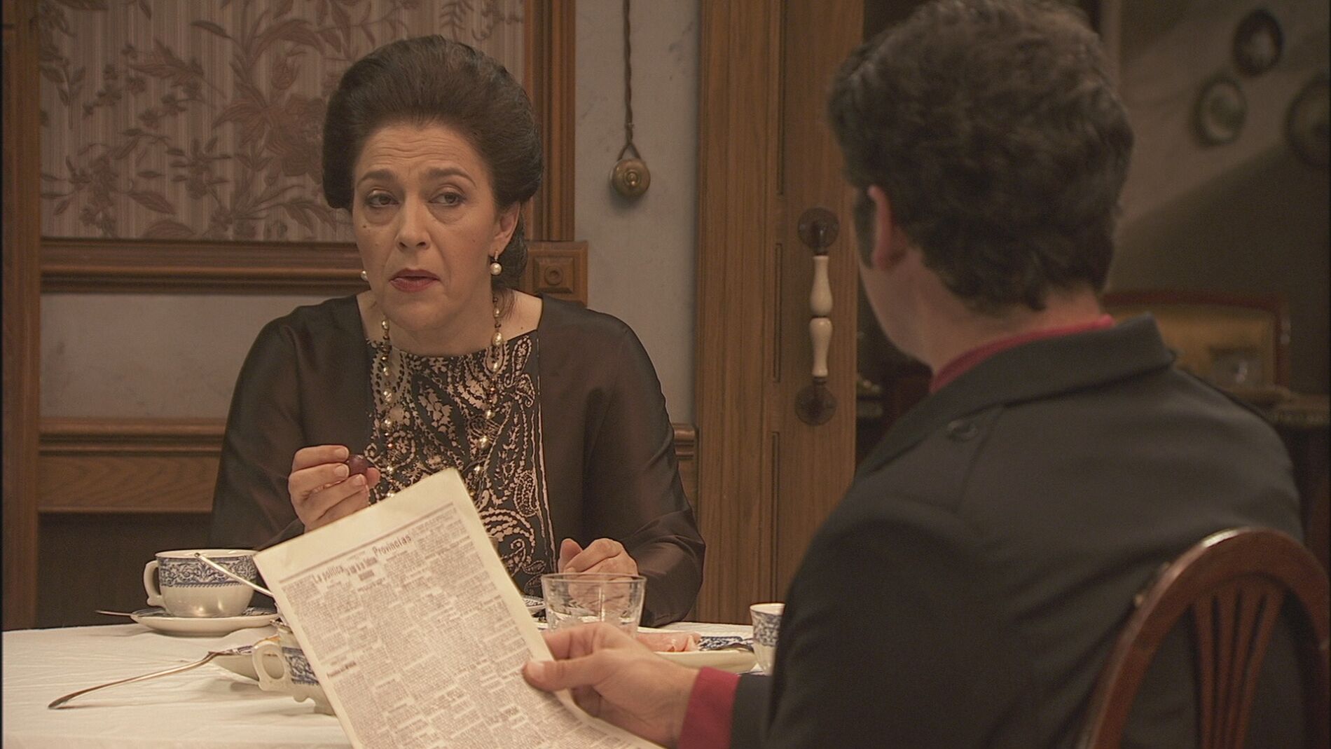 &iquest;Est&aacute; Francisca detr&aacute;s del vil art&iacute;culo?