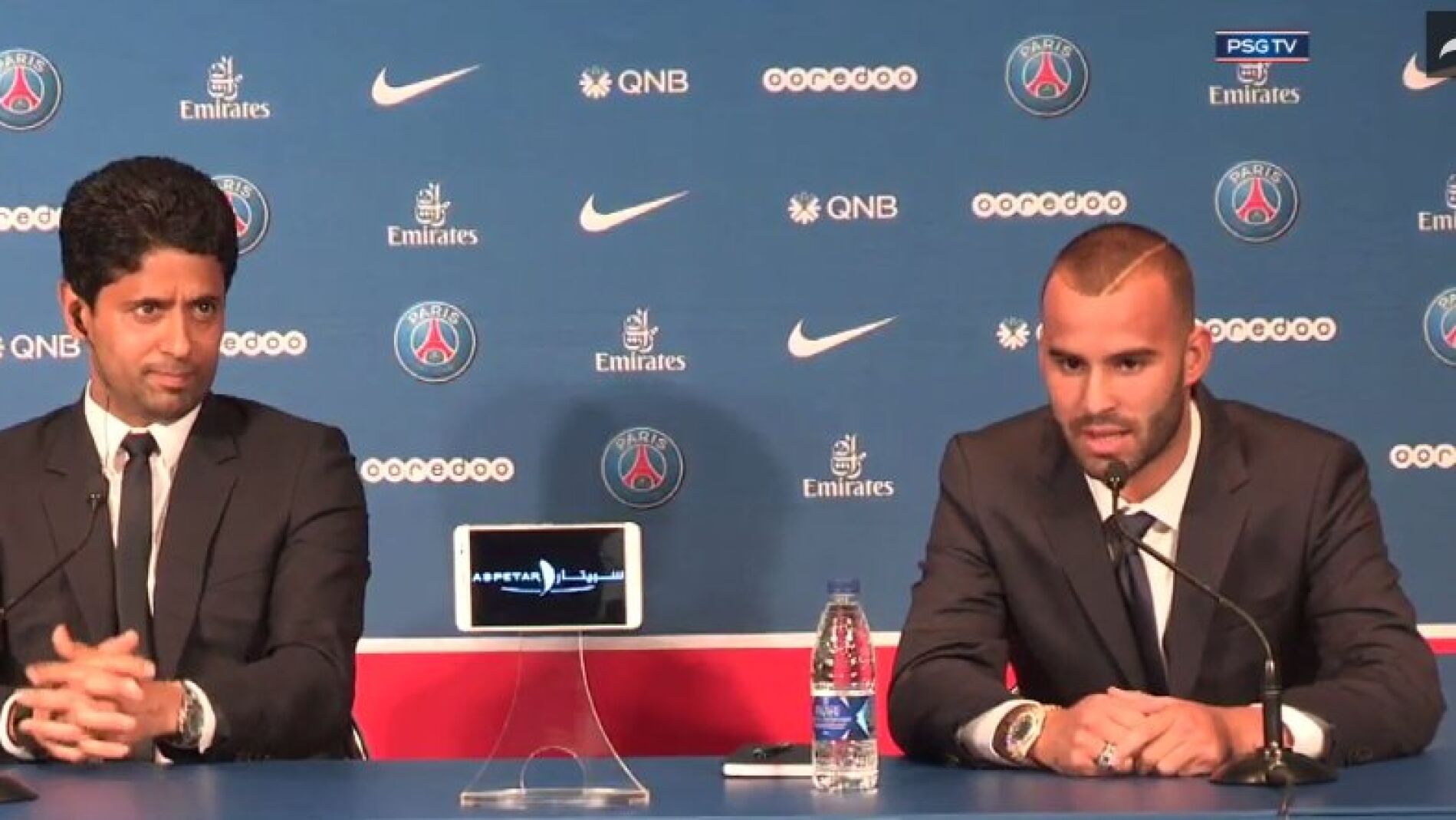 Jes&eacute;, presentado con el PSG