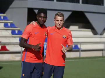 Umtiti, junto a Lucas Digne Umtiti, junto a Lucas Digne