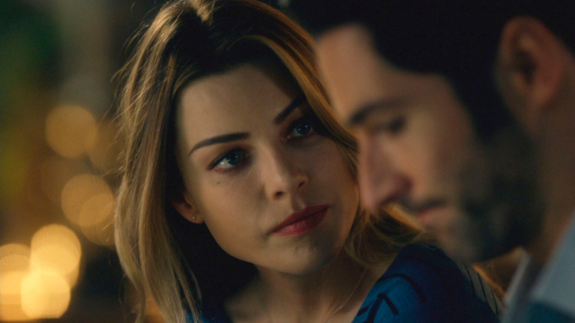 Chloe quiere ser la amiga de Lucifer