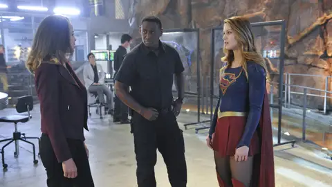 Visitantes extraños de otro planeta Visitantes extraños de otro planeta