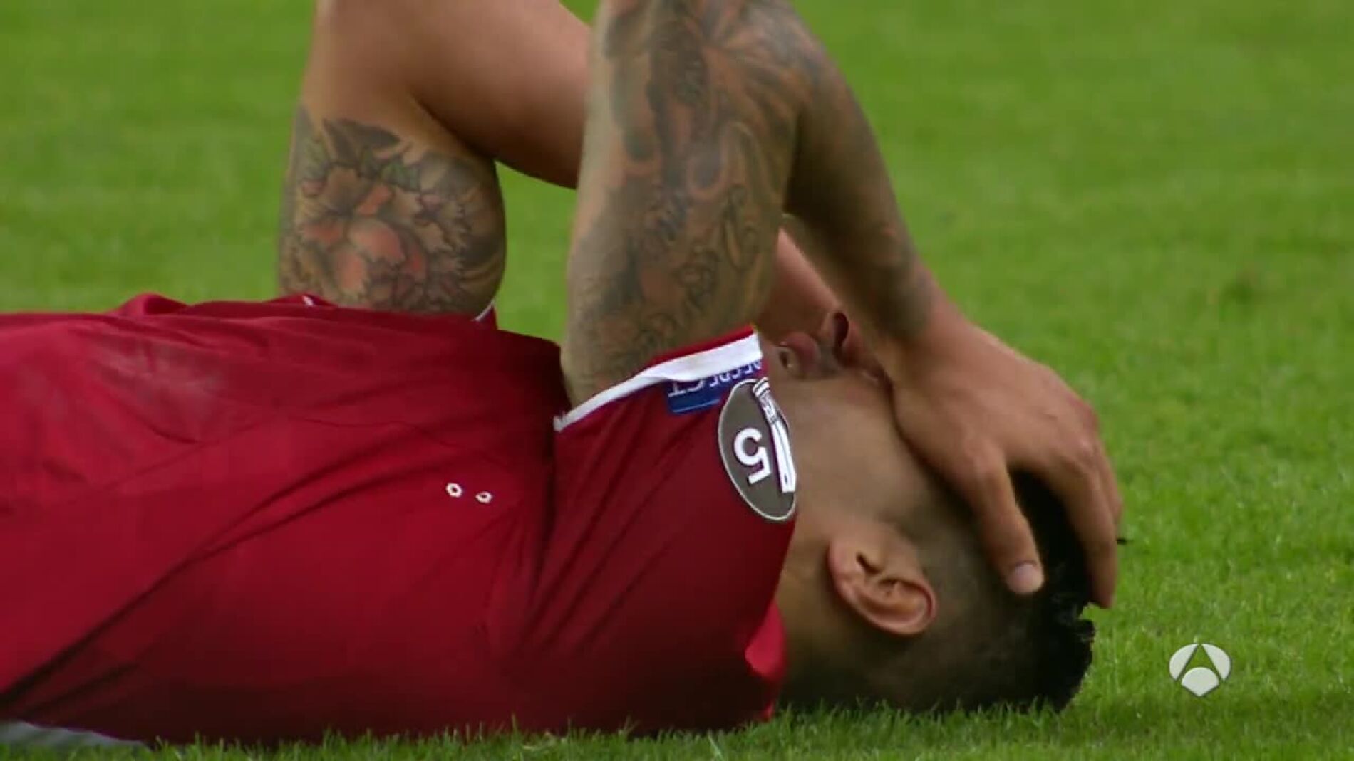 Vitolo se lemanta tras la derrota