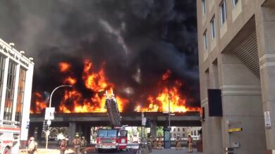 Un muerto y seis heridos tras estallar un camión que transportaba material inflamable en Canadá