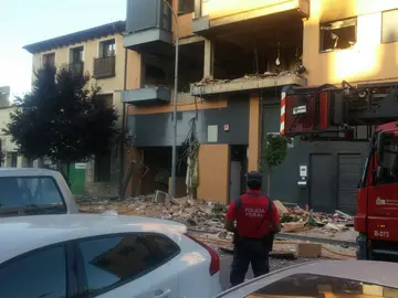 Explosión y posterior incendio en una vivienda de Tudela (Navarra) Explosión y posterior incendio en una vivienda de Tudela (Navarra)