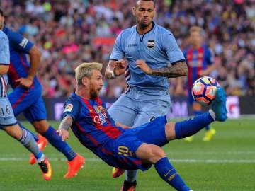 Chilena - asistencia de Messi en el Gamper