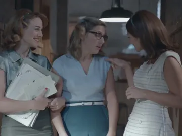 Ana y Clara ayudan a Rita Ana y Clara ayudan a Rita