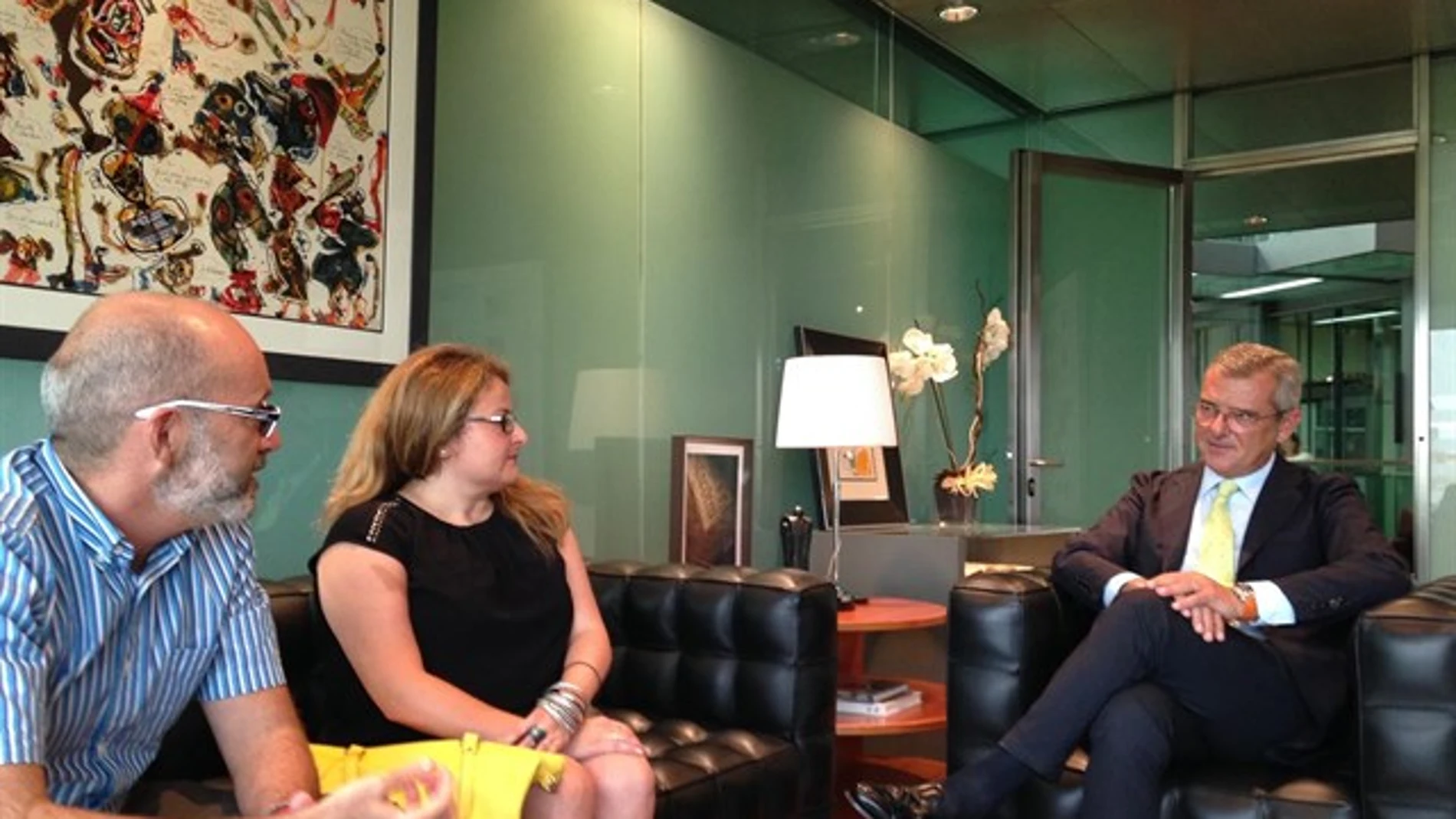 Vicente Martínez, a la izquierda, durante la presentación de su reto Vicente Martínez, a la izquierda, durante la presentación de su reto