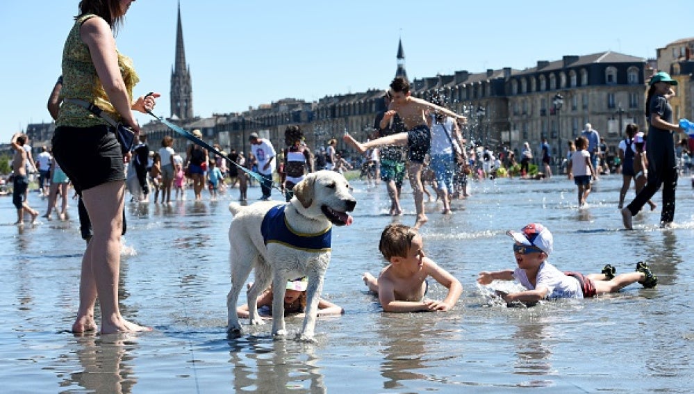 Un total de ocho provincias estarán mañana en alerta por temperaturas cercanas a los 40 grados