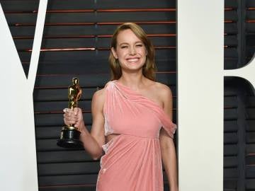 Brie Larson con su Oscar por 'La Habitación'