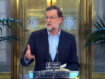 Mariano Rajoy en una rueda de prensa en el Congreso