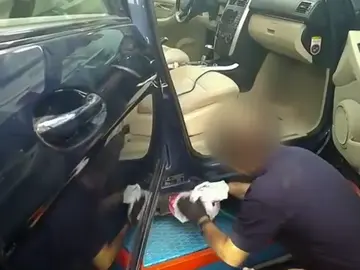 Frame 6.691268 de: Los coches "caletas" se usan para transportar grandes cantidades de droga Frame 6.691268 de: Los coches "caletas" se usan para transportar grandes cantidades de droga