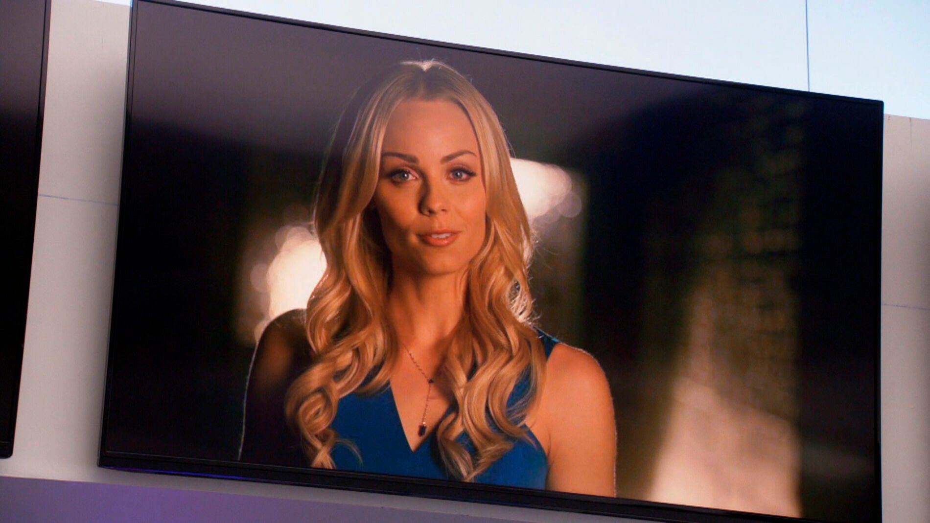 Una villana cibern&eacute;tica amenaza a National City