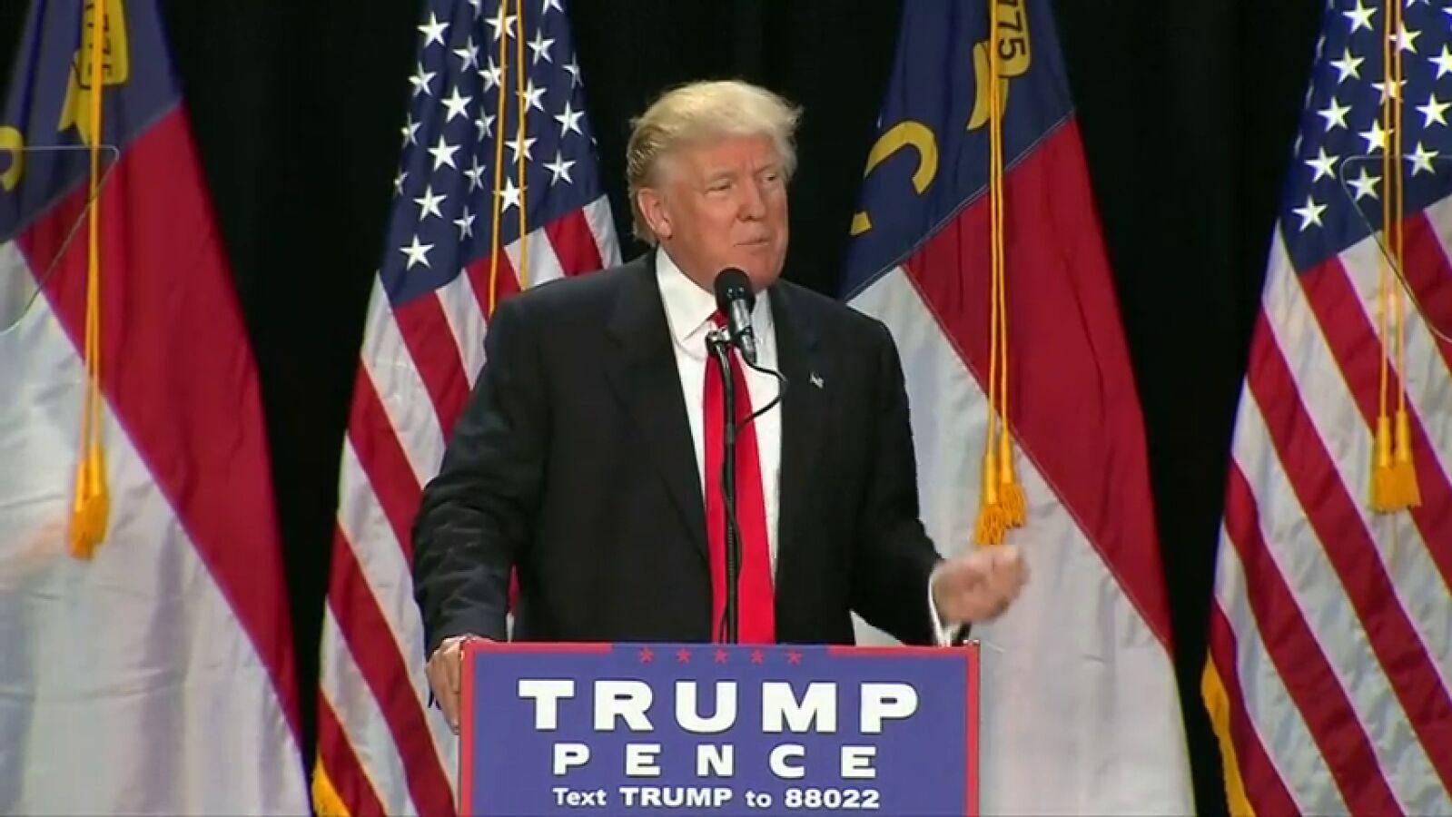 Donald Trump pide perdón para remontar en las encuestas