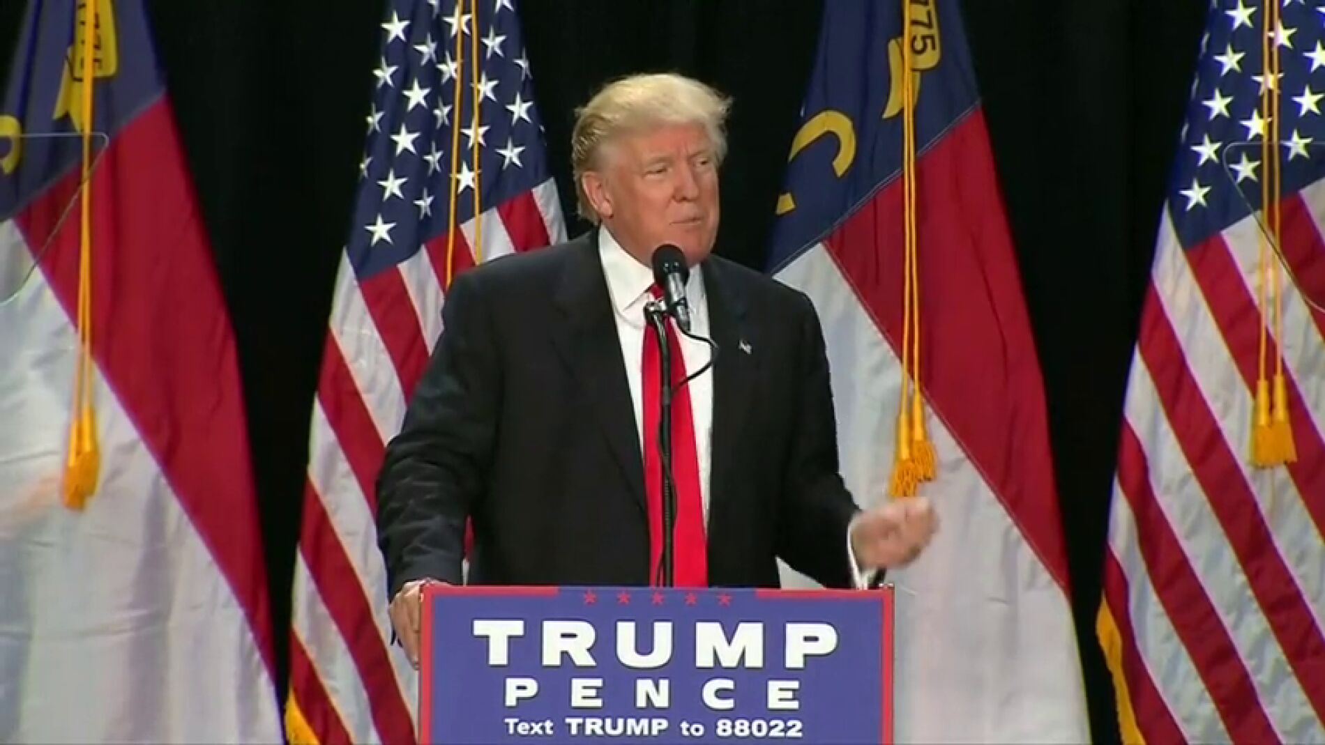 Frame 11.757619 de: Donald Trump pide perd&oacute;n para remontar en las encuestas