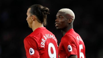 Zlatan Ibrahimovic y Pogba, durante el partido